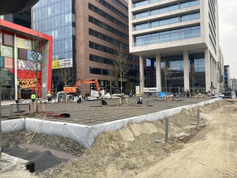 De opbouw van een boombunker met krattensysteem boven de ondergrondse parking van het Mediaplein. © AG VESPADe opbouw van een boombunker met krattensysteem boven de ondergrondse parking van het Mediaplein. © AG VESPA