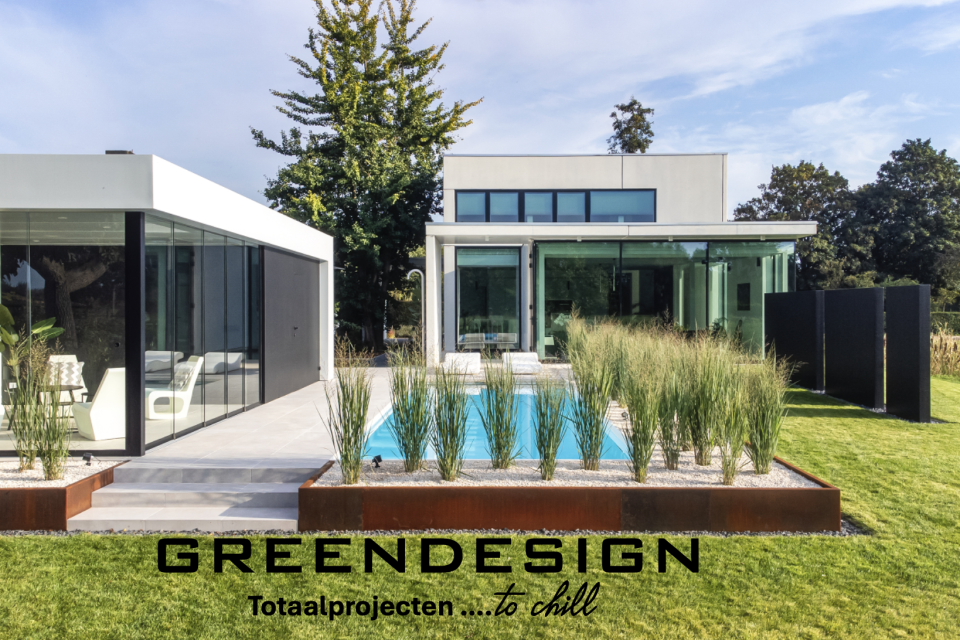 Totaalproject met biopool-poolhouse-tuinaanleg en accessoires