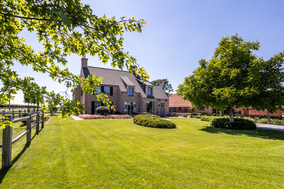 C. Van der Linden Tuin- en Landschapsarchitectuur