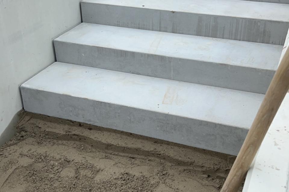 Trap in architectonisch beton