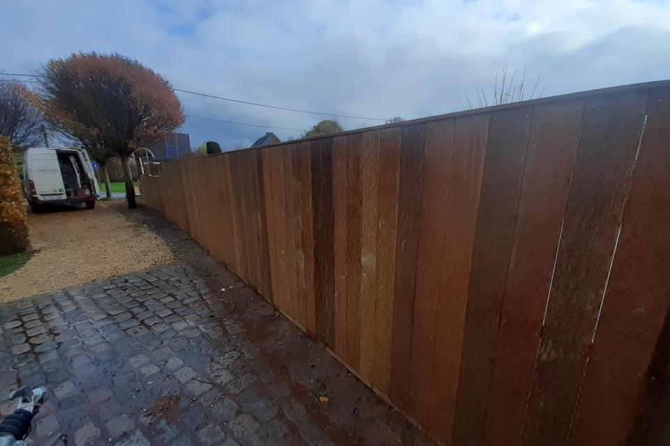 Aanleg tuin afsluiting in hardhout 