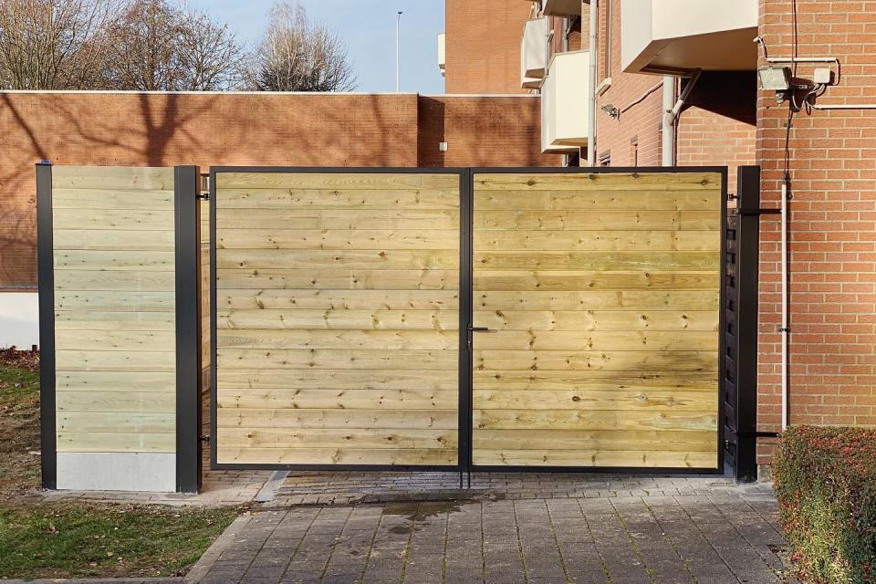 Thefence_poort