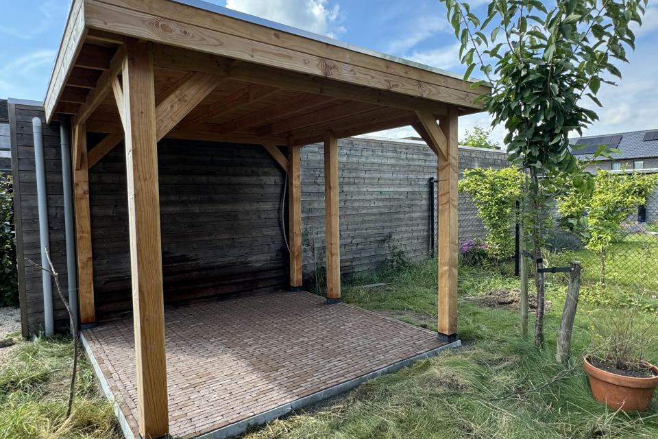 Pergola met kleiklinkers