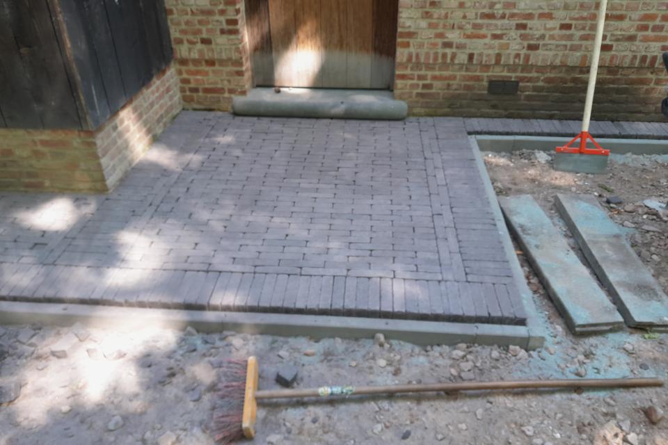 Leggen van kleiklinker