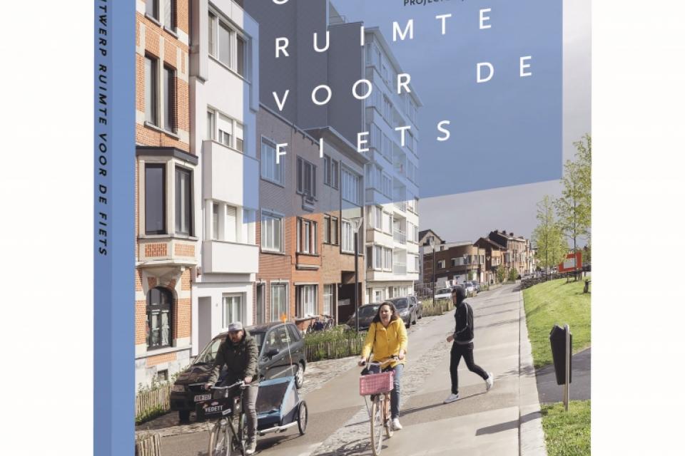Boek / ONTWERP RUIMTE VOOR DE FIETS 